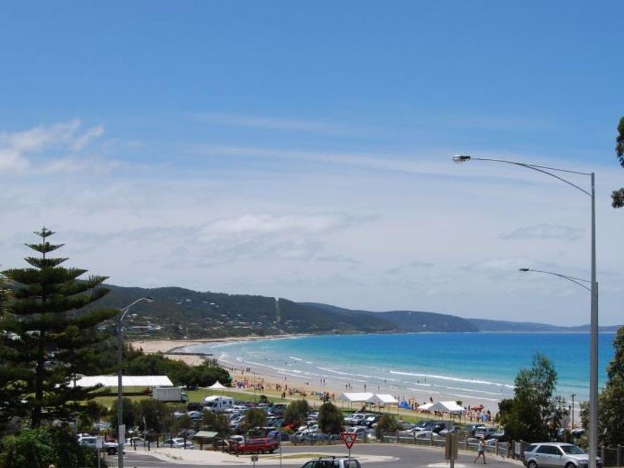 그레이트 오션 로드 - 론 숙소 컴포트 인 로네 베이 뷰 객실